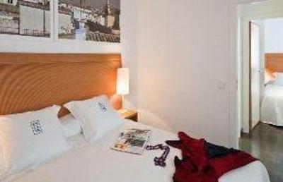 фото отеля Apartamentos Eslava