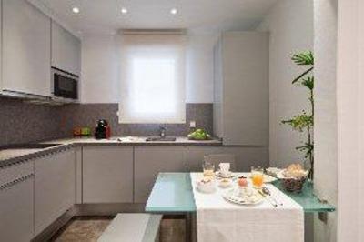 фото отеля Apartamentos Eslava