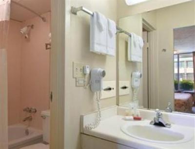 фото отеля Ramada Inn Burlington
