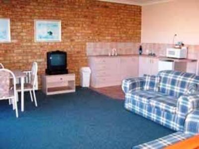фото отеля Mollymook Surfbeach Motel & Apartments