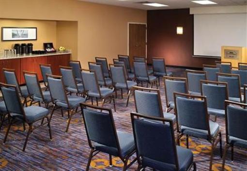 фото отеля Courtyard by Marriott Macon