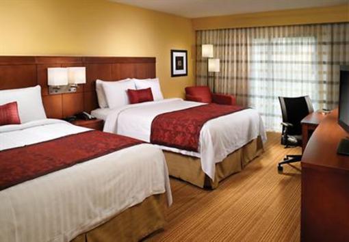 фото отеля Courtyard by Marriott Macon