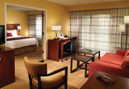 фото отеля Courtyard by Marriott Macon