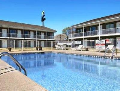 фото отеля Days Inn Jackson - North Hollywood