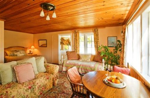 фото отеля Jenner Inn And Cottages