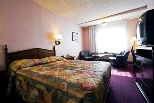 фото отеля Brookhurst Plaza Inn