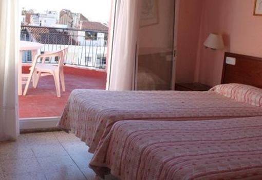 фото отеля Hostal Solimar