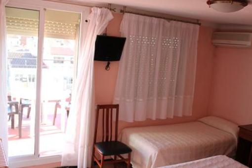 фото отеля Hostal Solimar