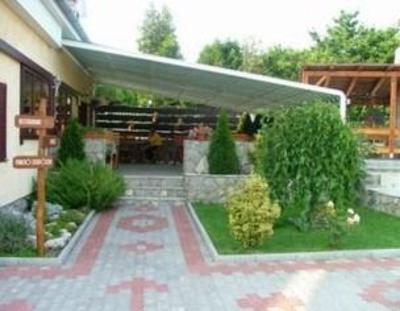 фото отеля Blonder Panzio Es Sorfozde