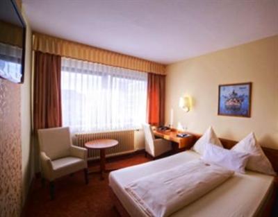 фото отеля Hotel Am Bismarck Mannheim