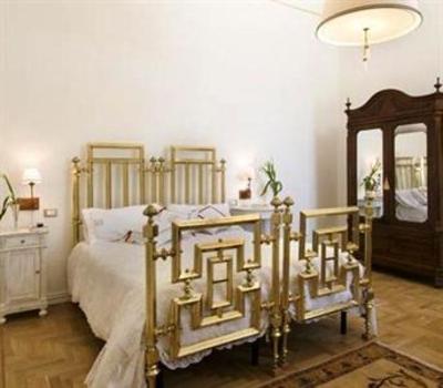 фото отеля Palazzo De Giorgi B&B