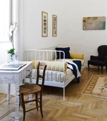 фото отеля Palazzo De Giorgi B&B
