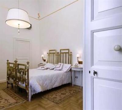фото отеля Palazzo De Giorgi B&B