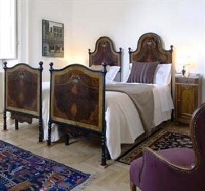 фото отеля Palazzo De Giorgi B&B