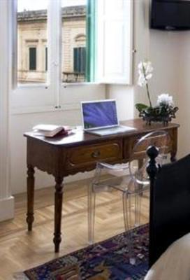 фото отеля Palazzo De Giorgi B&B