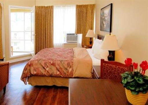 фото отеля Robson Suites Vancouver