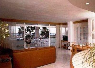 фото отеля Edificio Puerto Apartment Ses Salines