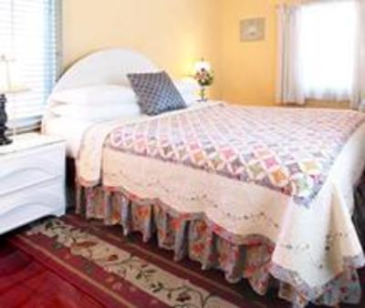 фото отеля Duval Gardens Bed & Breakfast Key West