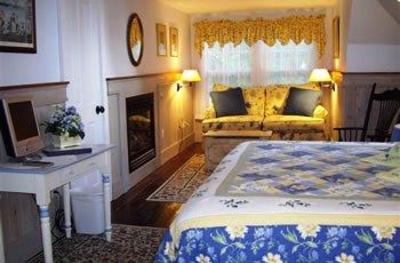 фото отеля Isaiah Jones Homestead Bed & Breakfast