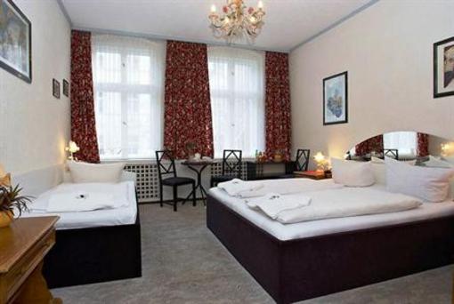 фото отеля Hotel Pension Haubach Central
