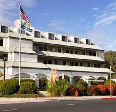 фото отеля Days Inn Oakhurst
