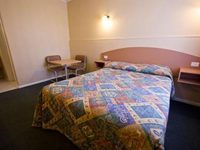 Parkville Motel