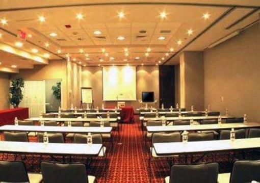 фото отеля Quality Inn Monterrey La Fe
