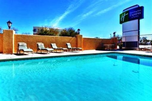 фото отеля Holiday Inn Express Marana