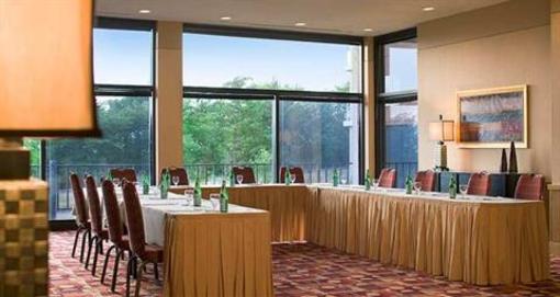 фото отеля Hilton Burlington