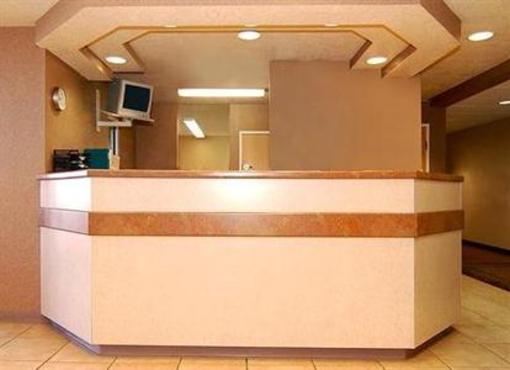фото отеля Baymont Inn and Suites Albuquerque Downtown