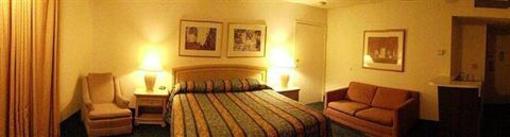 фото отеля Royal Plaza Inn