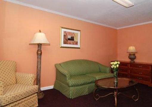 фото отеля Rodeway Inn Greensburg (Pennsylvania)