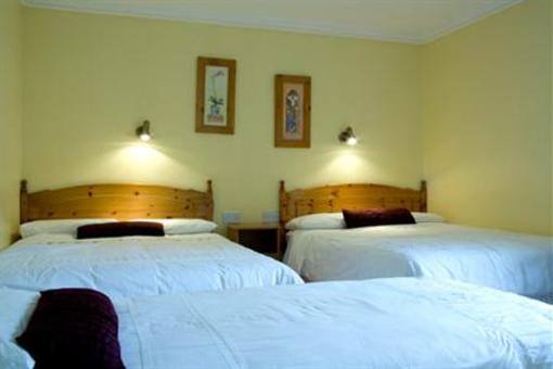 фото отеля Pearse Road Guesthouse