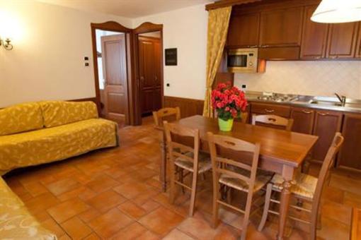 фото отеля Residence Le Grand Chalet Apartment Courmayeur