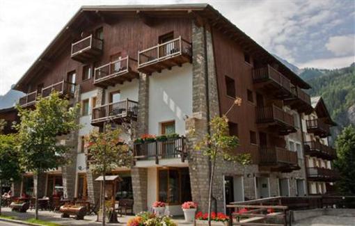 фото отеля Residence Le Grand Chalet Apartment Courmayeur