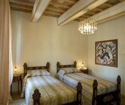 фото отеля Hotel Villa Roncuzzi Russi