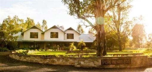 фото отеля Spicers Peak Lodge