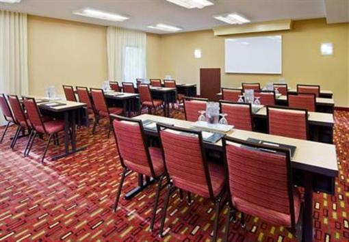 фото отеля Courtyard by Marriott Huntsville