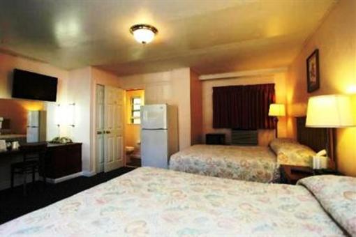 фото отеля Hyland Motor Inn