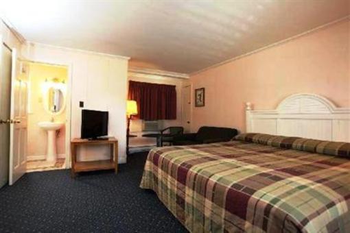 фото отеля Hyland Motor Inn