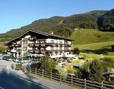 фото отеля Hotel Wiesenegg Saalbach-Hinterglemm