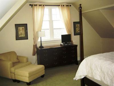 фото отеля Pelham Court Hotel