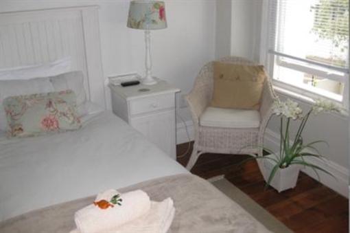 фото отеля Conifer Beach House