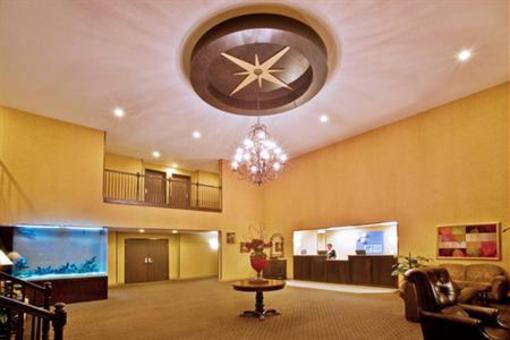 фото отеля Holiday Inn Express Le Claire Riverfront - Davenport
