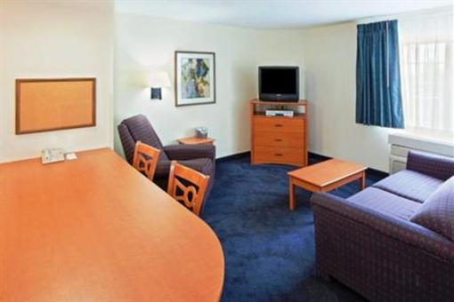 фото отеля Candlewood Suites Hotel Sterling