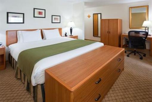 фото отеля Holiday Inn Express Hudson-I-94