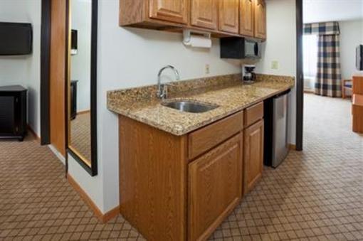 фото отеля Holiday Inn Express Hudson-I-94