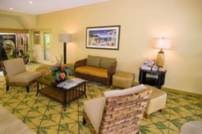 фото отеля Comfort Suites Airport & Cruise Port