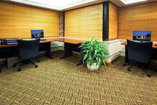 фото отеля Holiday Inn Columbus North I-185