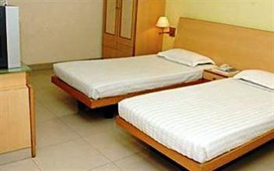 фото отеля Log Inn Hospitality Redefined